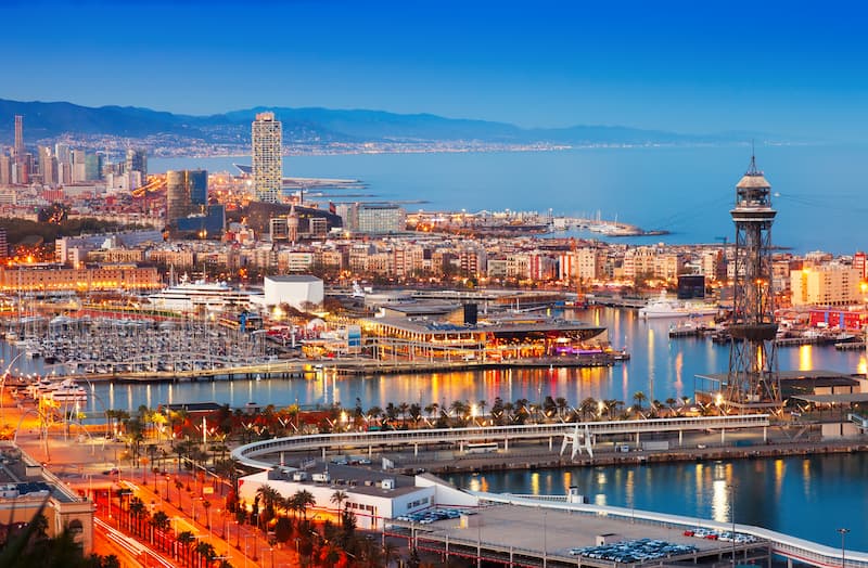 Image of Barcelona nearly dark with lights